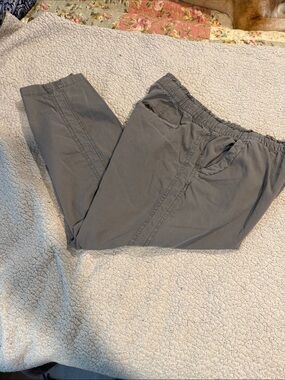 Sonoma Gray Ankle Cropped Elastic-Waist Pants